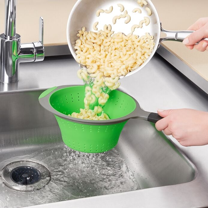 Silicone Collapsible Strainer (2.0 Qt) - US 6878